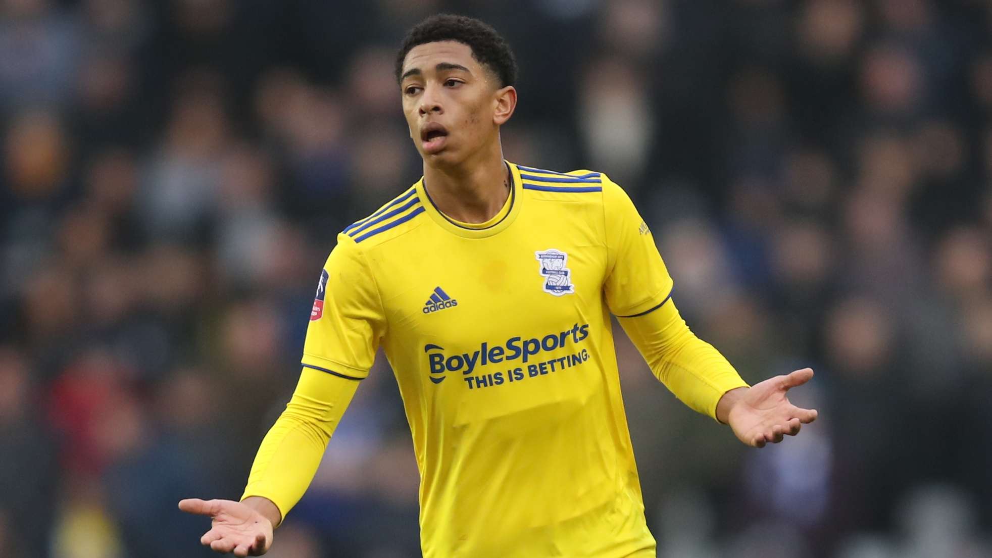 在中场发挥 在中场发挥